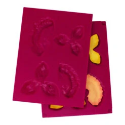 Brand new 💯 Heartfelt Creations 3D Daffodil Shaping Mold ✨